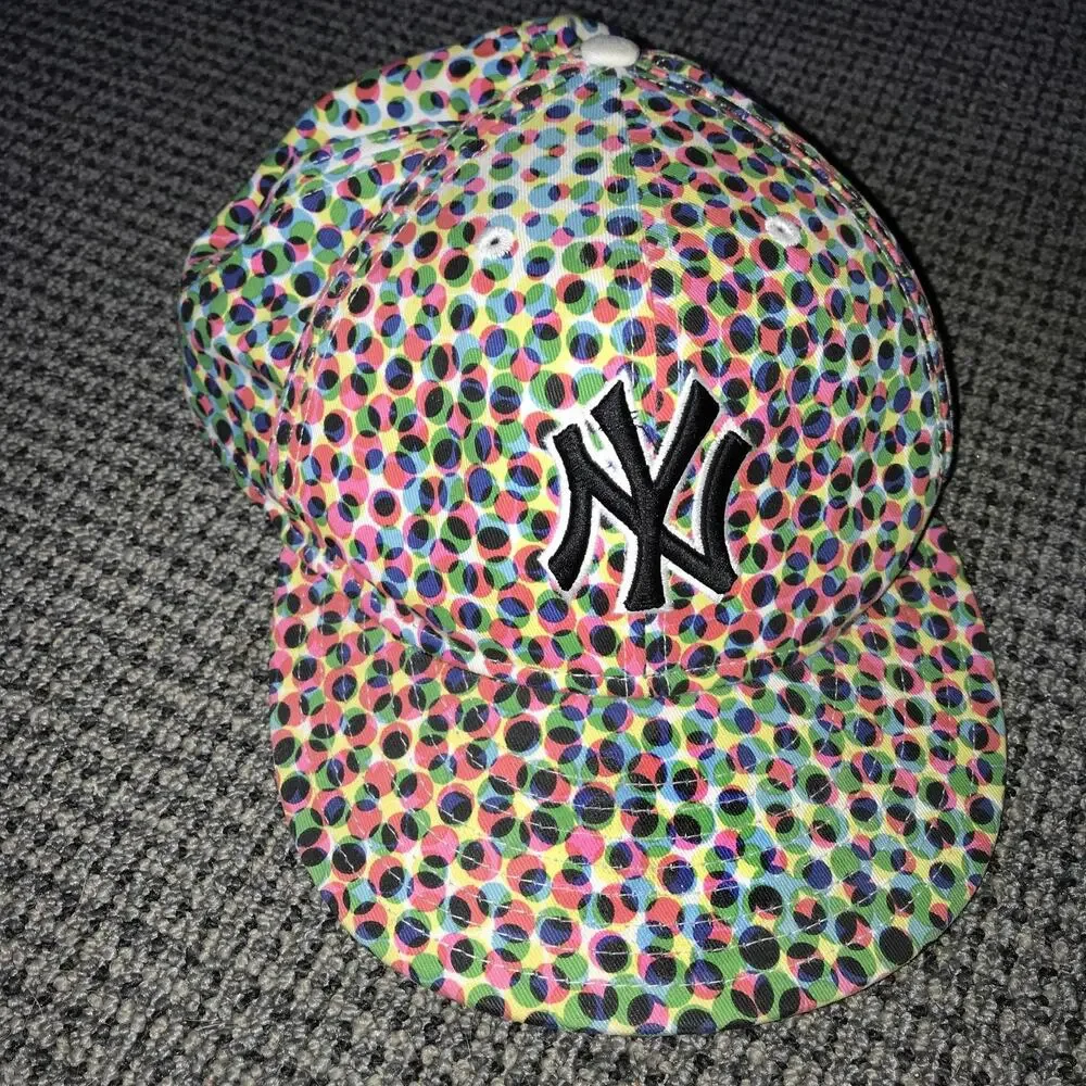 New Era New‎ York Yankees NY 59Fifty Size 8 Polka Dots Baseball Cap